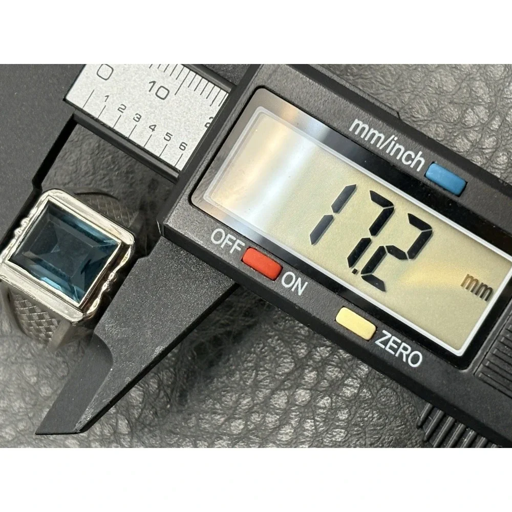 Vintage Men's 18K HGE White Gold Electroplate Blue Glass Signet Ring Size 11.5
